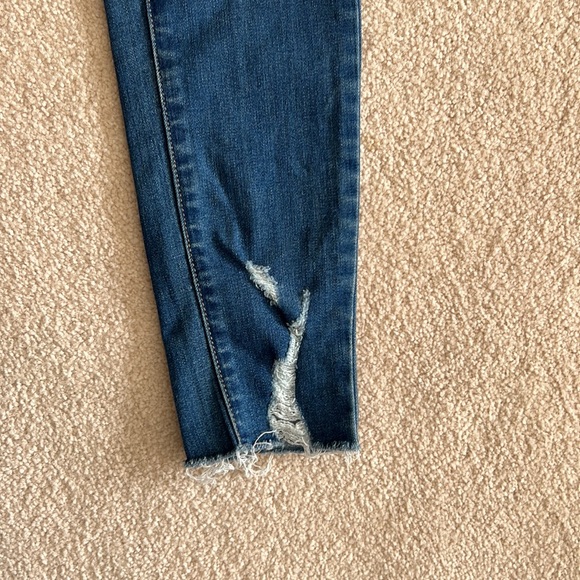 Universal ThreadHigh Rise Jegging Size 8/29L - Picture 3 of 9